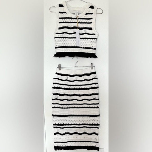 House of Harlow 1960 Dresses & Skirts - House of Harlow 1960 NWT Fringe Crochet Sleeveless Midi Skirt Set